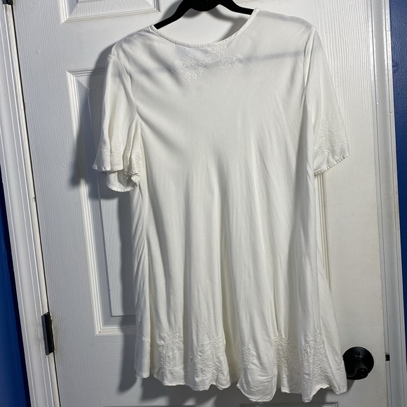 Blair Tunic Short Sleeve Embroidered Top, White, XL - Picture 2 of 6